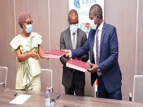 Sonatel signs final pact for managing Beninese telecoms infra