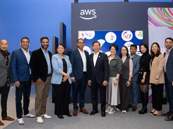 Smart moves to AWS cloud to get its data platform AI-ready