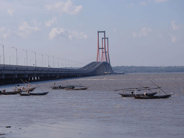 New deal connects Indonesian businesses to global internet exchanges 