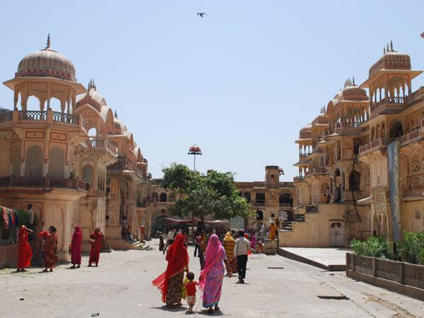 DoT leaves 600MHz band out of next Indian spectrum sale