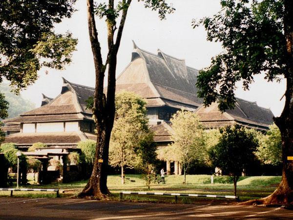 Indonesian students to be offered secure cloud storage